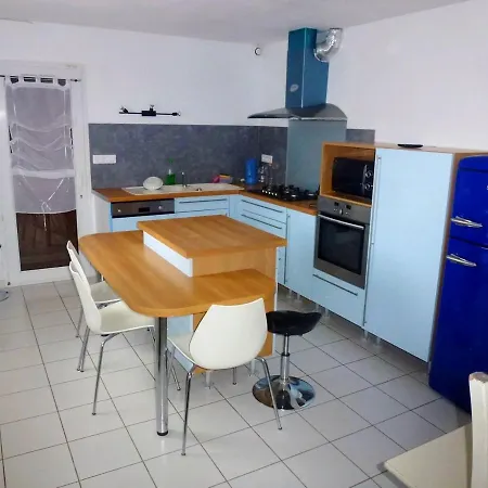別荘 House With 3 Bedrooms In With Enclosed Garden And Wifi アグド